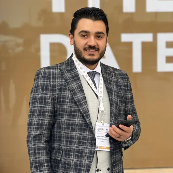 Ahmed Esmat, Dubai real estate and business advisor